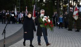 Powiększ obraz:Pamięci ofiar zbrodni katyńskiej - Zdjęcie nr25