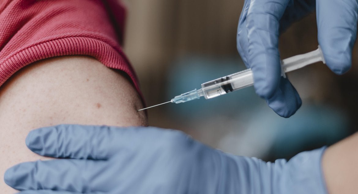 Punkt szczepień w Lodowej Arenie kończy działalność
