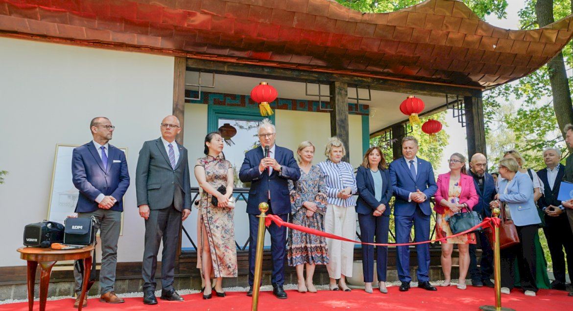 Odnowiona Altana Chińska w Jabłonnie - uroczystośc otwarcia
