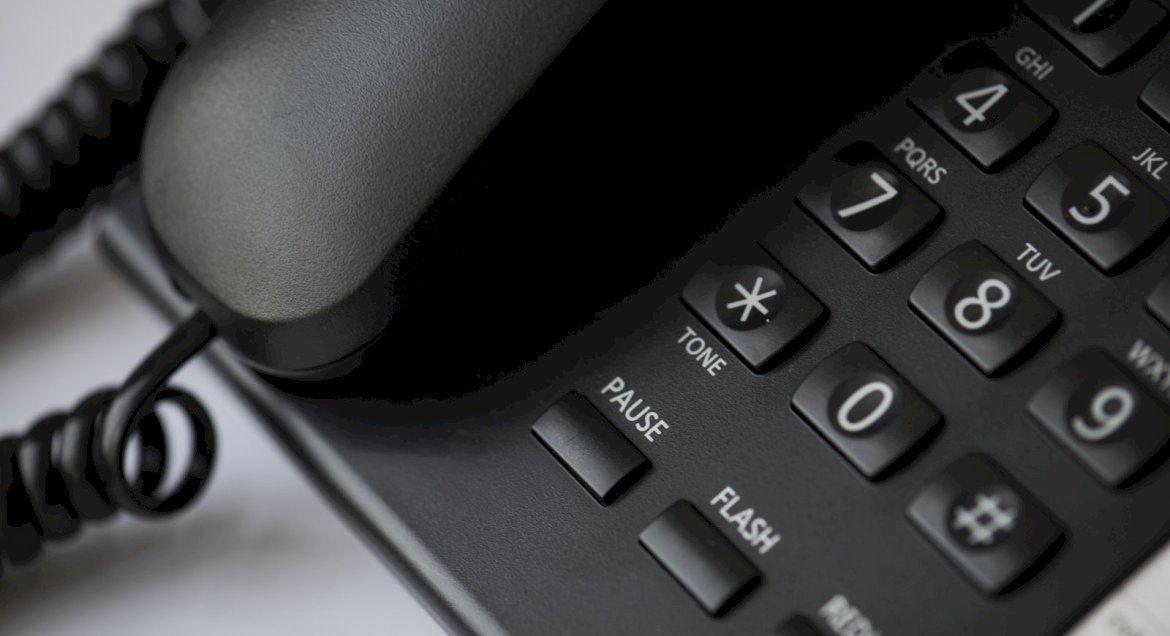 Na zdjęciu aparat telefoniczny