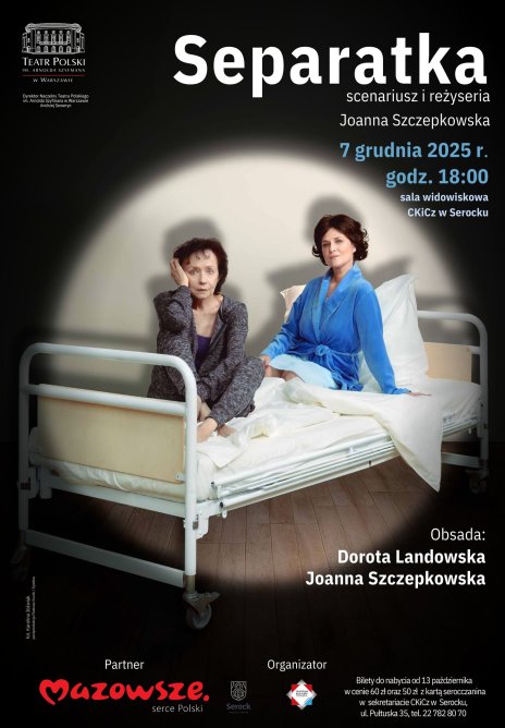 Na czarnym tle dwie aktorki, które siedzą na łóżku szpitalnym