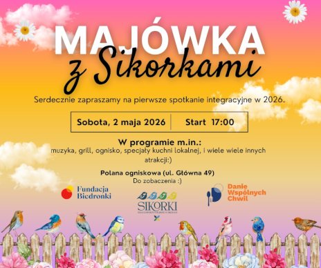 Na zdjęciu kolorowy plakat utrzymany w różowych barwach z płotkiem, na którym siedzą sikorki