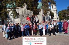 na zdjęciu grupa seniorów z terenu powiatu legionowskiego podczas zwiedzania Płocka