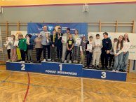 Zwycięzcy MIMS w szachach na pudle medalowym