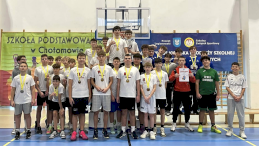 Na zdjęciu finaliści powiatowego etapu MIMS w zawodach koszykówki