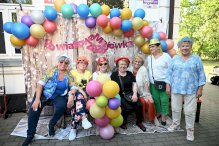 Seniorzy na imprezie majówkowej