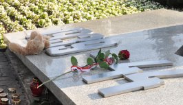 Powiększ obraz:Pamięci walczących w Powstaniu Warszawskim - Zdjęcie nr24